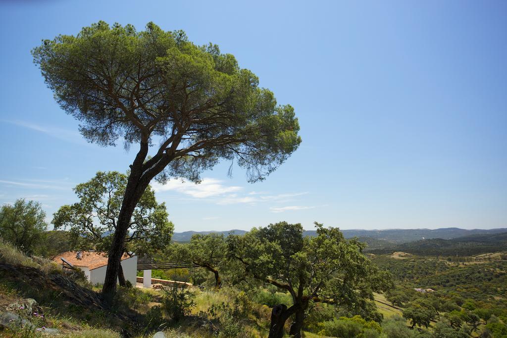 Las Tobas Higuera De La Sierra  Zewnętrze zdjęcie